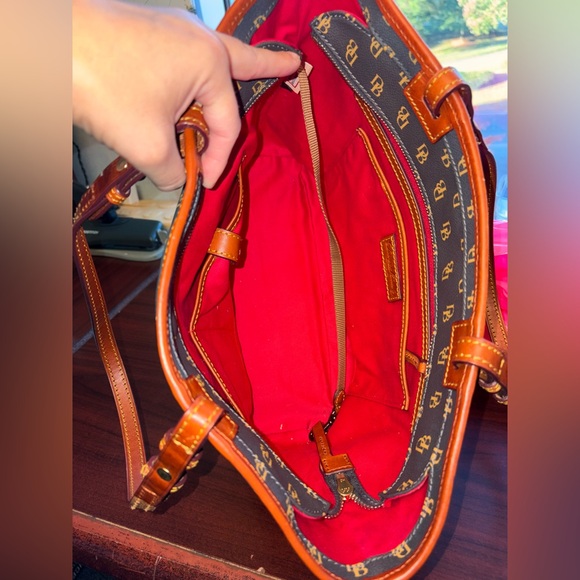 Dooney Burke handbag - Picture 4 of 4